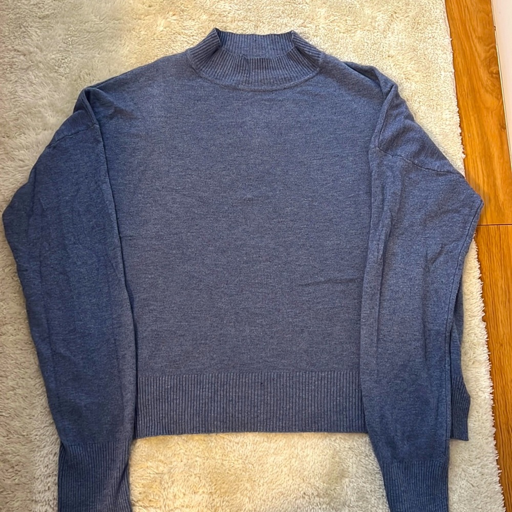Blue turtleneck slight balloon sleeve sweater never worn!